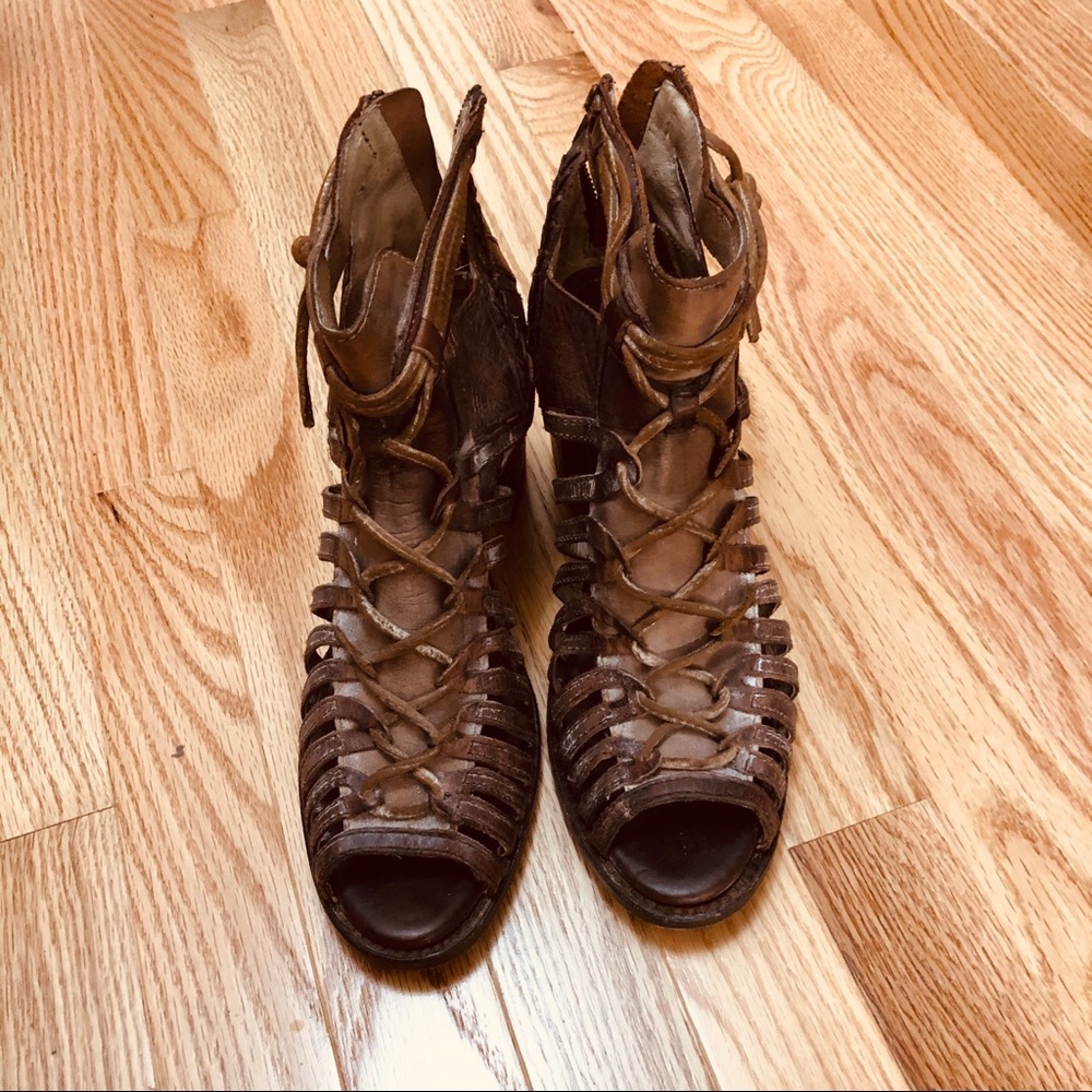 Freebird by Steven -Wazee Sandal Size 9